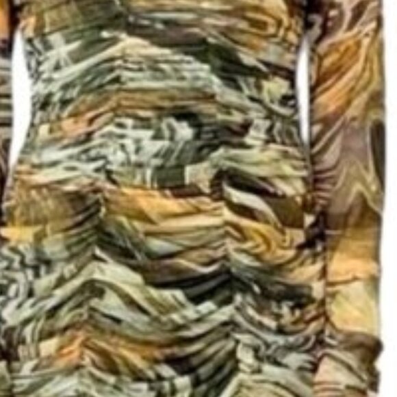 Dresses & Skirts - Green Multicolor Bustier Ruched Dress. In Size M
